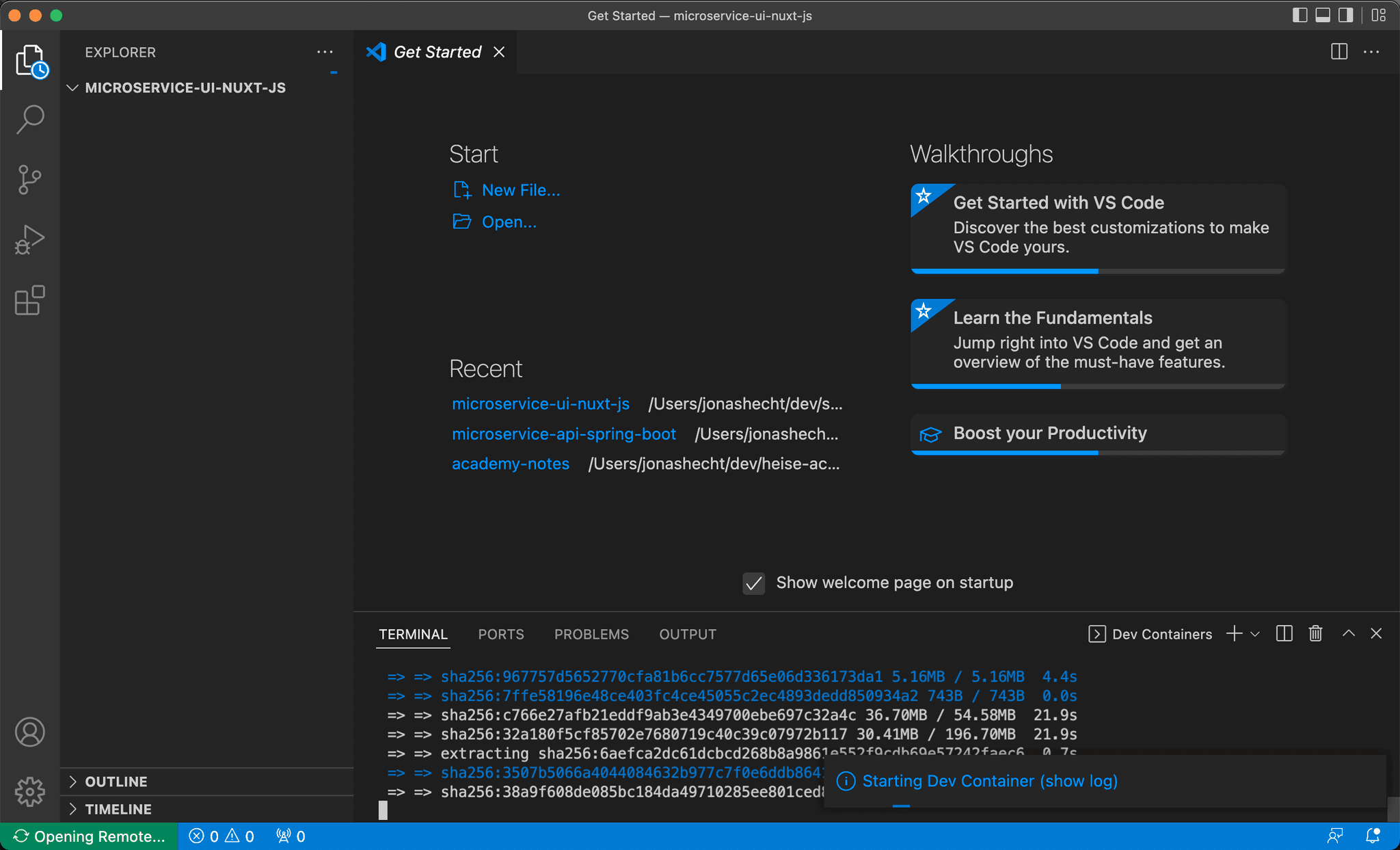 VS Code starting Development Containers
